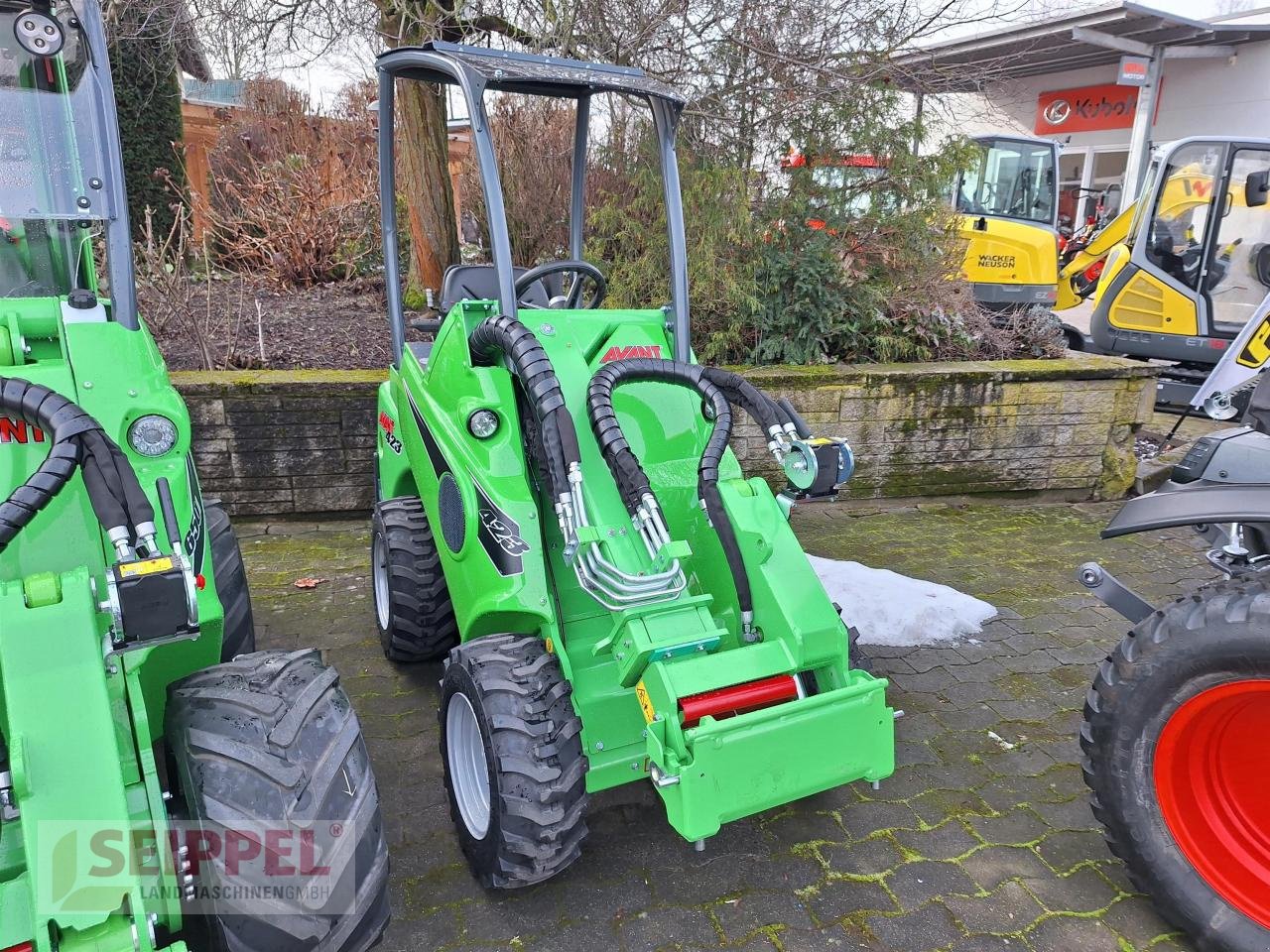 Hoflader του τύπου Avant 423, Neumaschine σε Groß-Umstadt (Φωτογραφία 1)