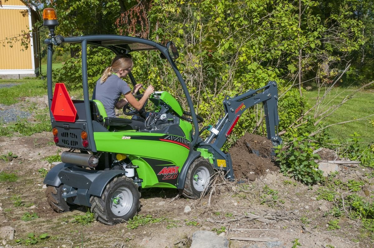 Hoflader tip Avant Avant 220, Neumaschine in Waidhofen an der Thaya (Poză 12)