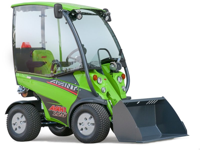 Hoflader of the type Avant Avant 225 mit Beheizter Kabine - AKTION, Neumaschine in Waidhofen an der Thaya (Picture 1)