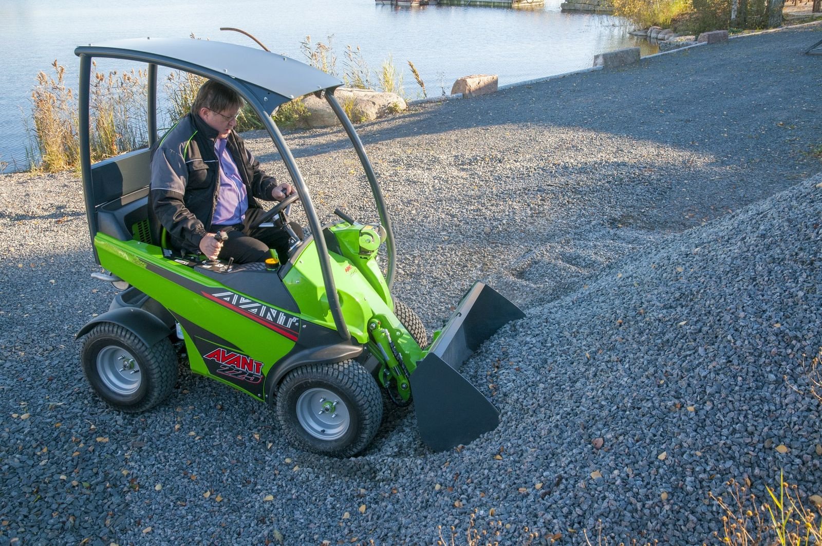 Hoflader typu Avant Avant 225 Multifunktionslader, Neumaschine v Waidhofen an der Thaya (Obrázek 14)