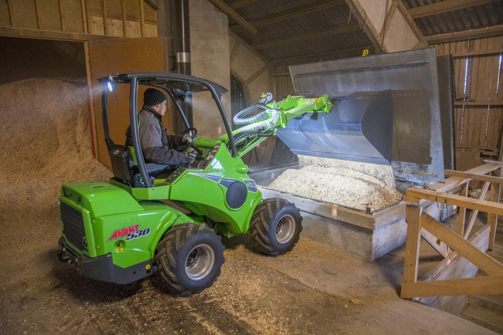 Hoflader tip Avant Avant 528K Multifunktionslader, Neumaschine in Waidhofen an der Thaya (Poză 7)