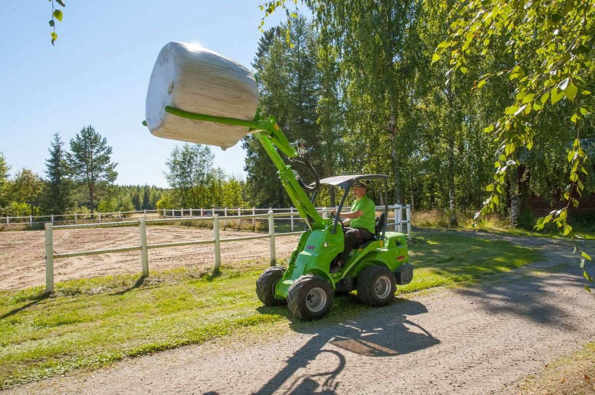 Hoflader typu Avant Avant 635i, Neumaschine w Waidhofen an der Thaya (Zdjęcie 9)