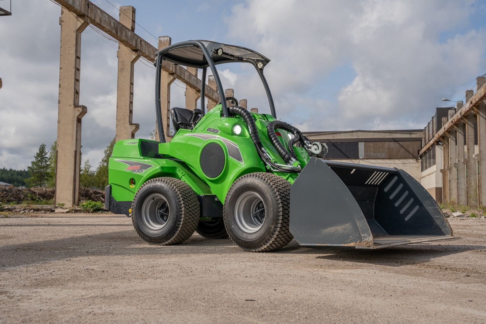 Hoflader a típus Avant Avant 640i Multifunktionslader mit Austria Paket, Neumaschine ekkor: Waidhofen an der Thaya (Kép 7)