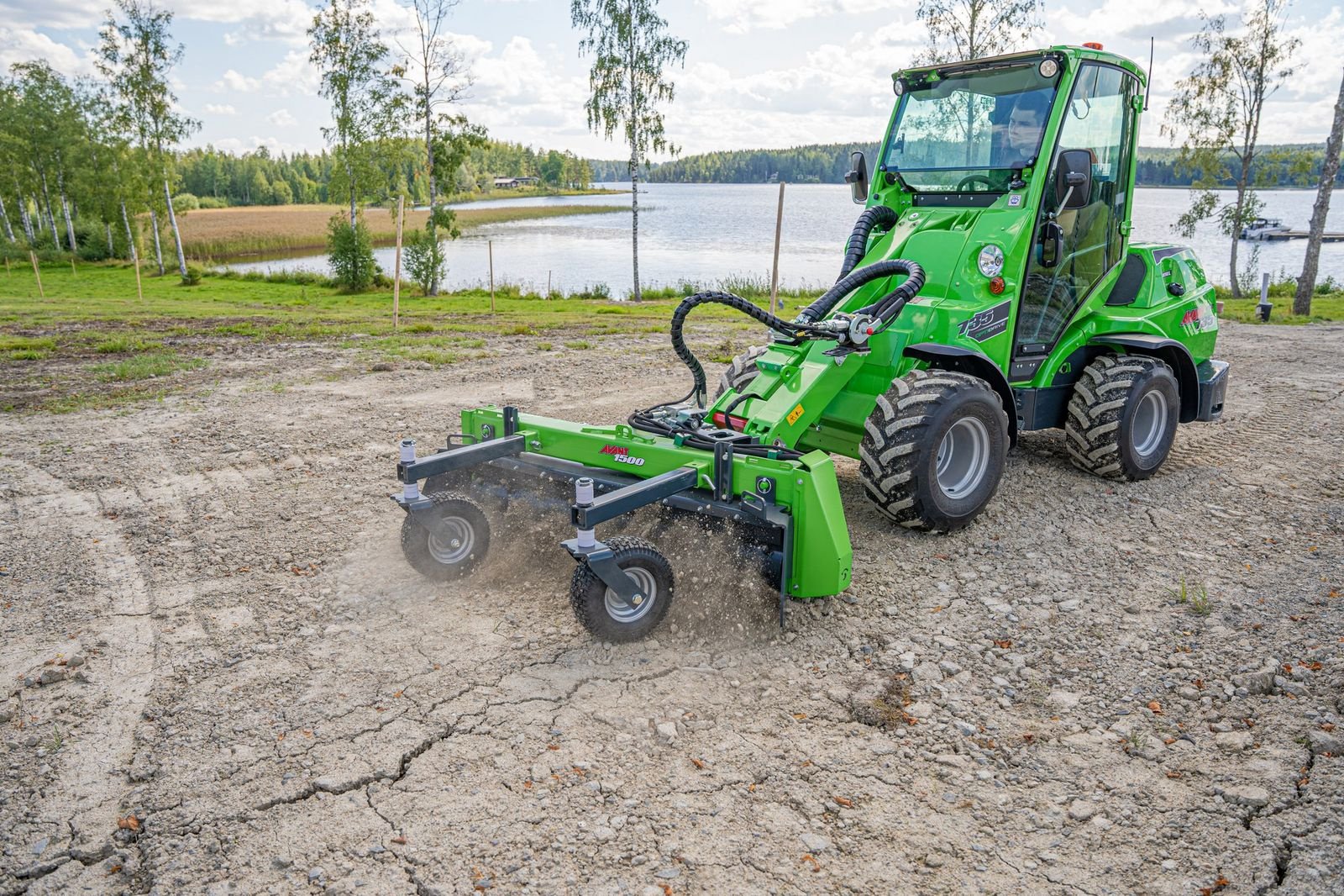 Hoflader of the type Avant Avant 735 Multifunktionslader, Neumaschine in Waidhofen an der Thaya (Picture 12)
