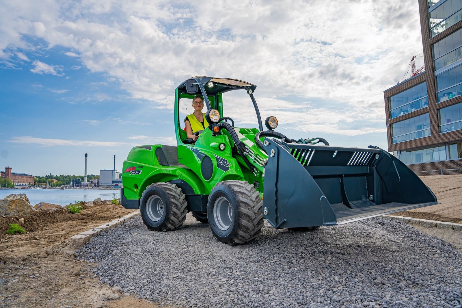 Hoflader of the type Avant Avant 755i Multifunktionslader, Neumaschine in Waidhofen an der Thaya (Picture 10)