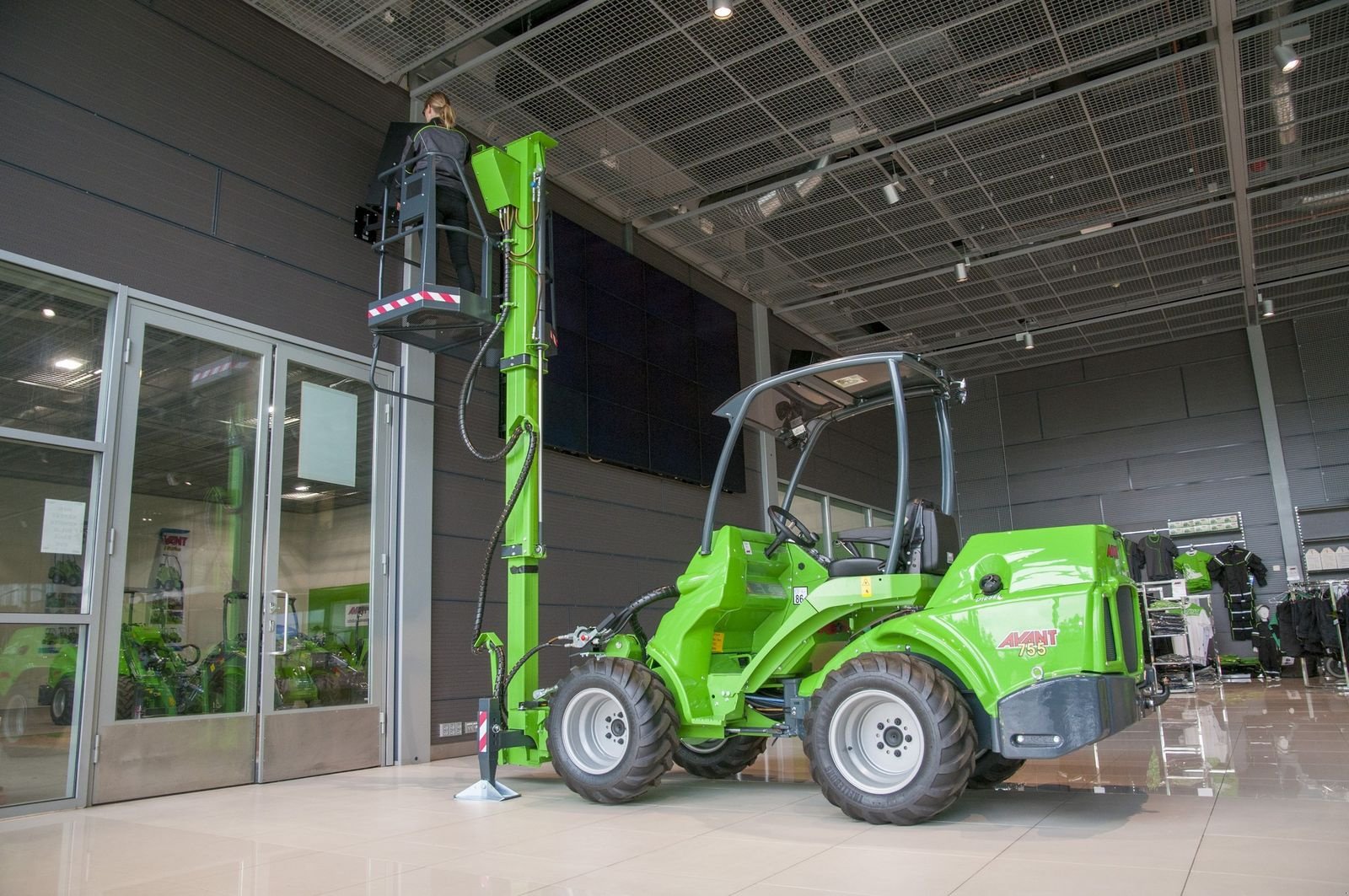 Hoflader of the type Avant Avant 755i Multifunktionslader, Neumaschine in Waidhofen an der Thaya (Picture 12)