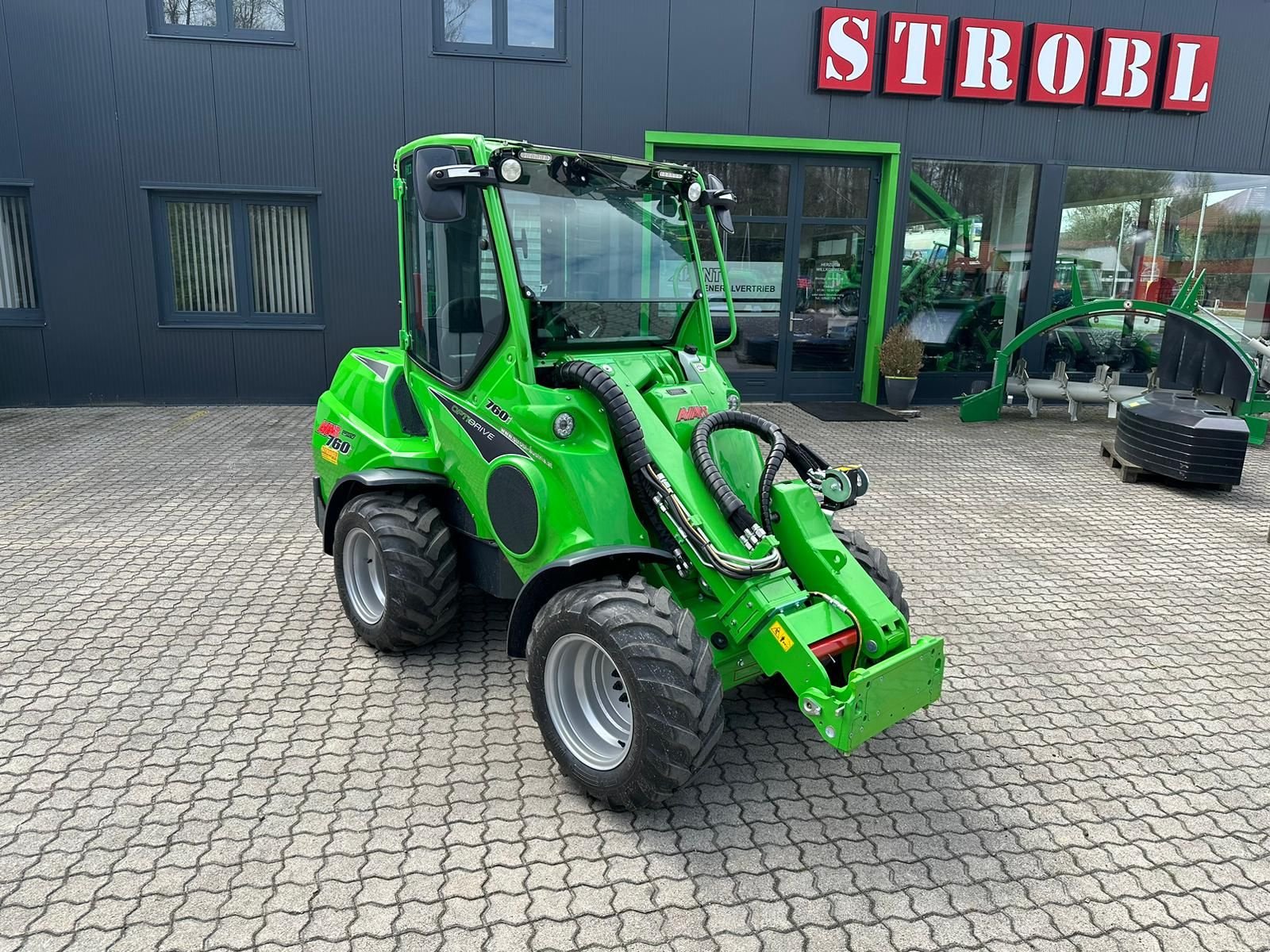 Hoflader of the type Avant Avant 760i Multifunktionslader mit GT Kabine, Neumaschine in Waidhofen an der Thaya (Picture 8)