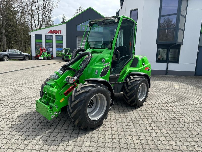 Hoflader typu Avant Avant 860i Multifunktionslader GT Kabine, Neumaschine v Waidhofen an der Thaya (Obrázok 1)