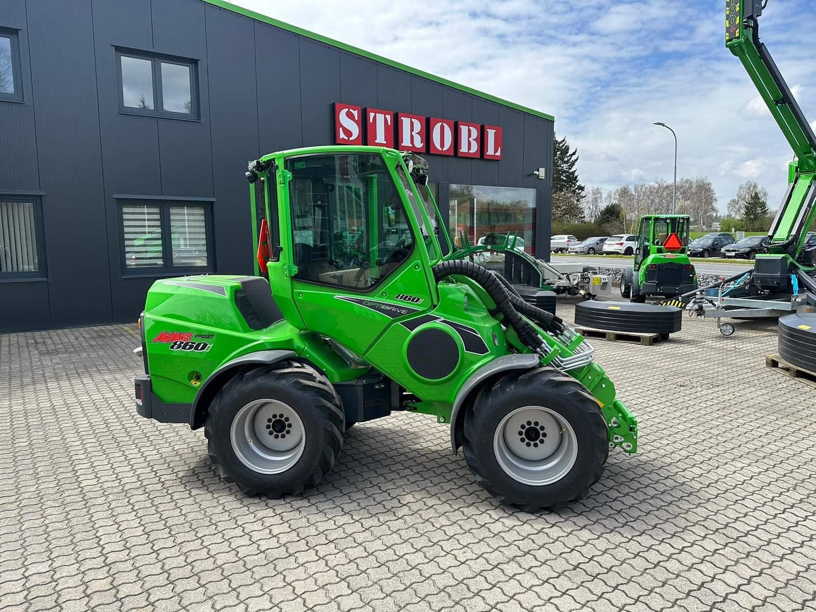 Hoflader типа Avant Avant 860i Multifunktionslader GT Kabine, Neumaschine в Waidhofen an der Thaya (Фотография 3)