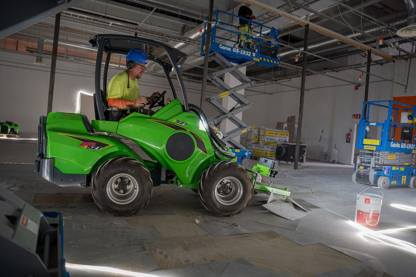 Hoflader a típus Avant Avant e513 Multifunktionslader, Neumaschine ekkor: Waidhofen an der Thaya (Kép 9)