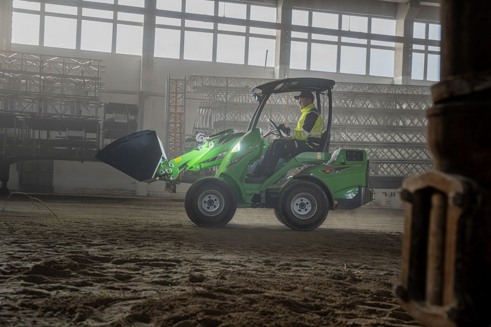 Hoflader a típus Avant Avant e527 Multifunktionslader, Neumaschine ekkor: Waidhofen an der Thaya (Kép 2)