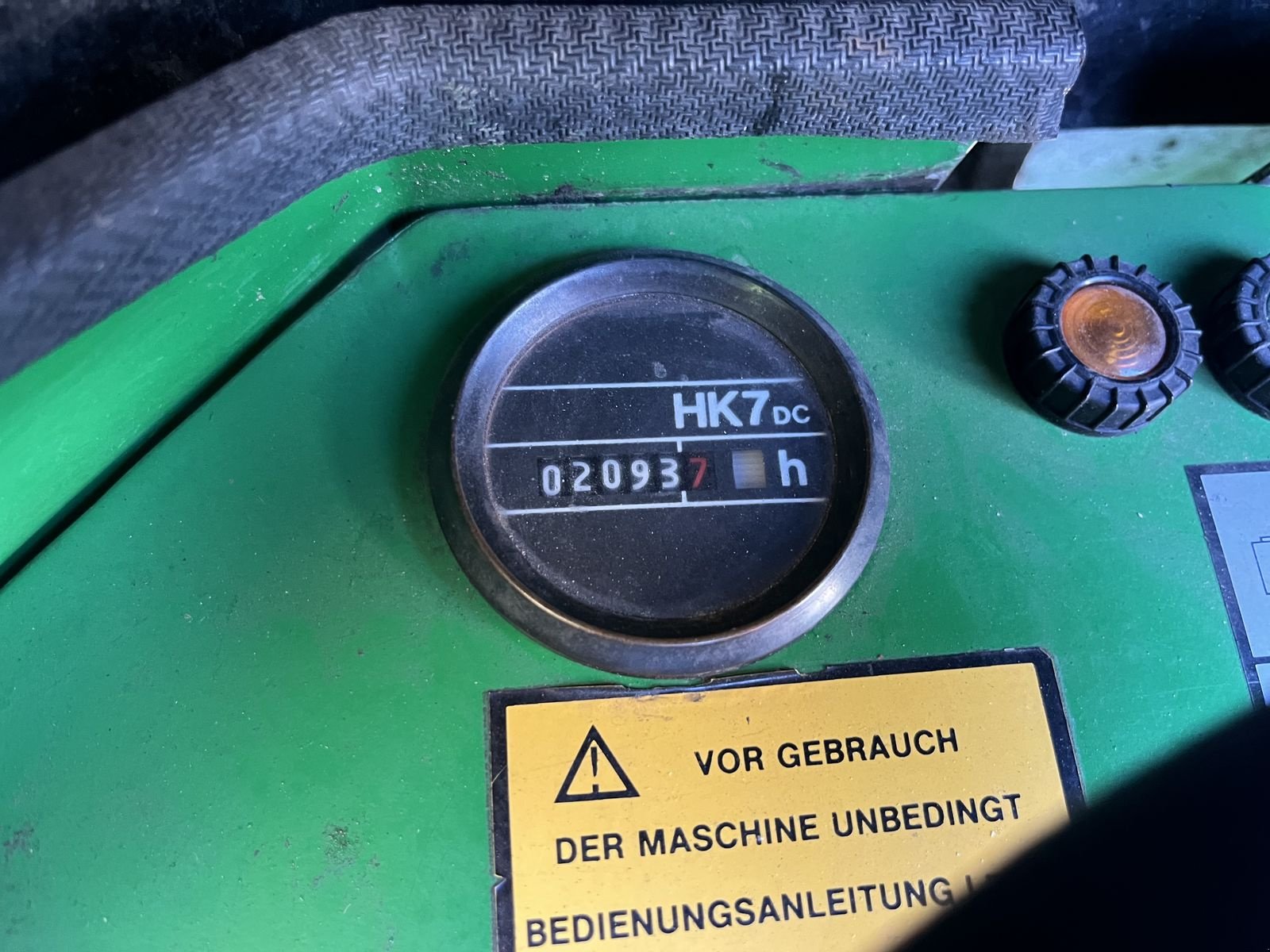 Hoflader des Typs Avant Multiplus mit 5 Anbaugeräten, Gebrauchtmaschine in Bad Leonfelden (Bild 4)