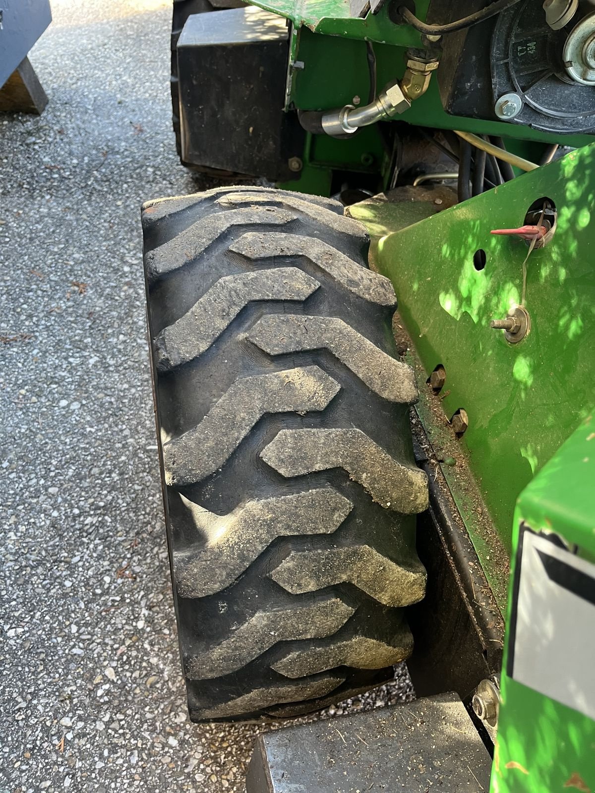 Hoflader des Typs Avant Multiplus mit 5 Anbaugeräten, Gebrauchtmaschine in Bad Leonfelden (Bild 11)