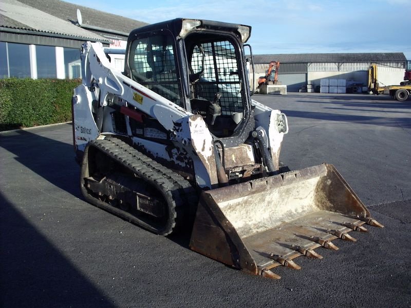 Hoflader типа Bobcat T590, Gebrauchtmaschine в St Cyr/Morin (Фотография 3)