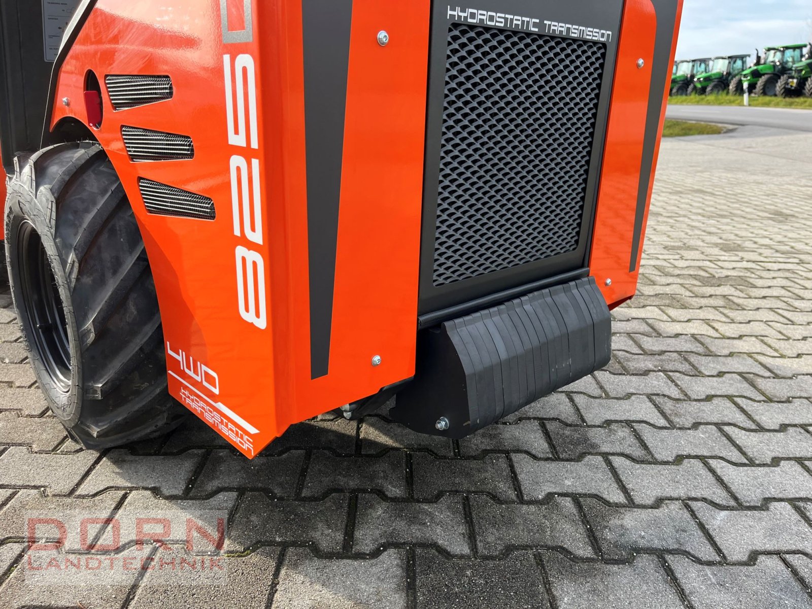 Hoflader des Typs Cast Group 825 D, Neumaschine in Bruckberg (Bild 6)