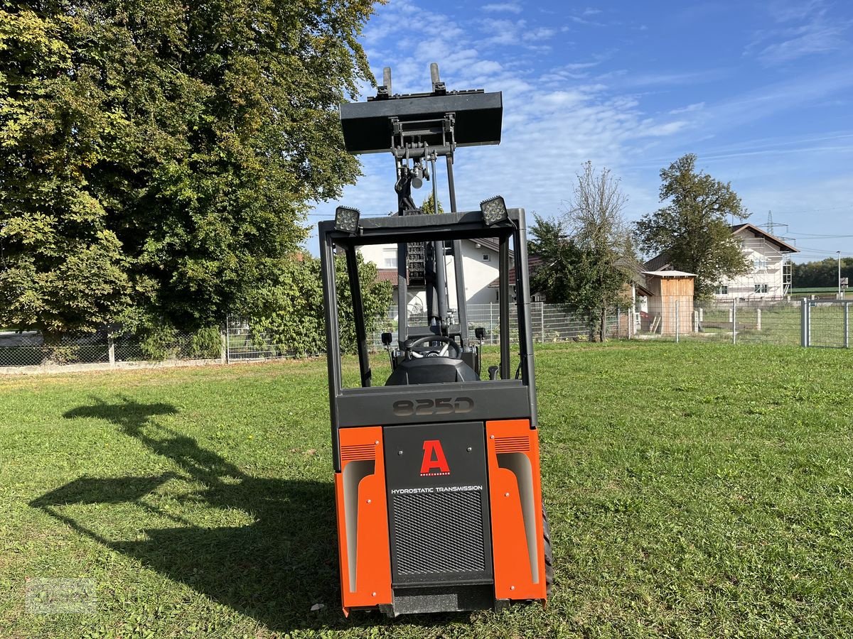 Hoflader of the type Cast Group 825D mit nur 40h, Gebrauchtmaschine in Burgkirchen (Picture 8)