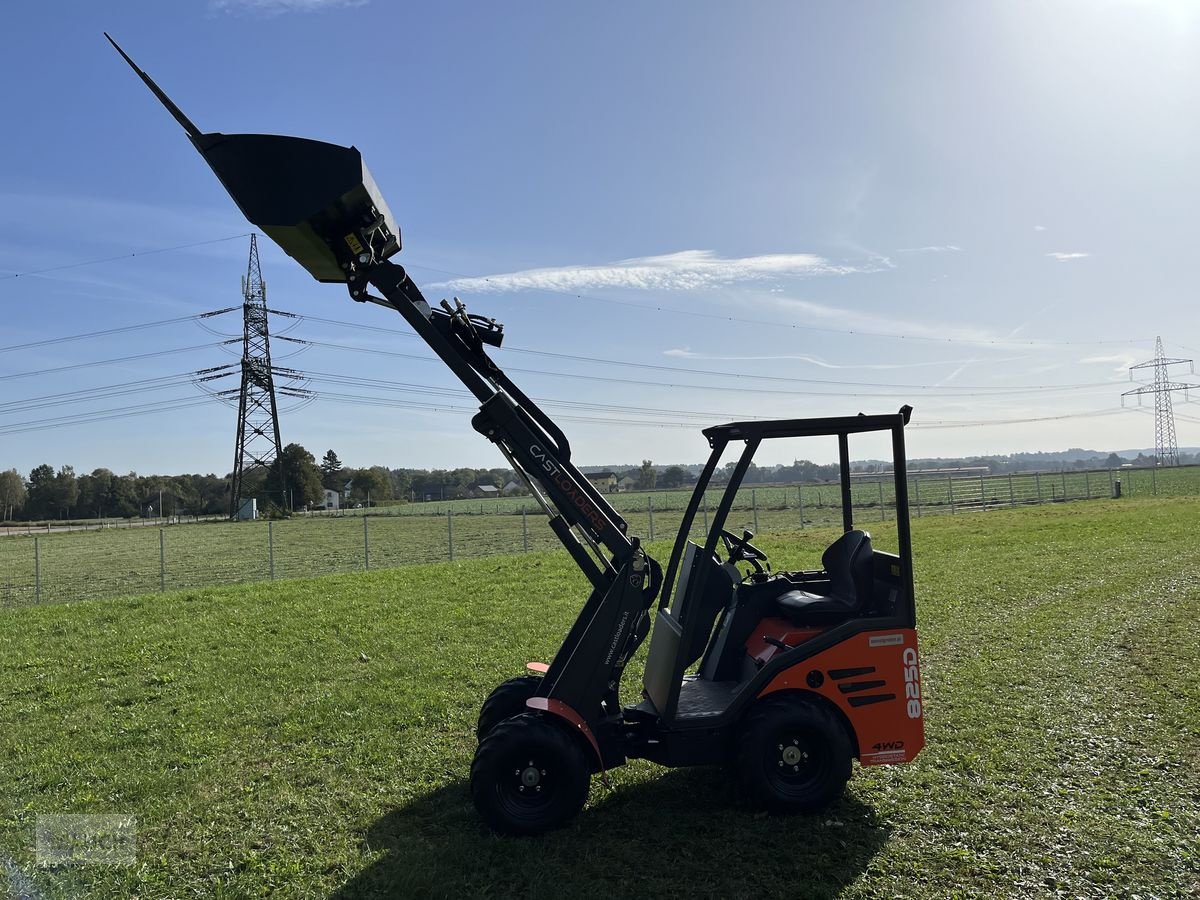 Hoflader of the type Cast Group 825D mit nur 40h, Gebrauchtmaschine in Burgkirchen (Picture 9)