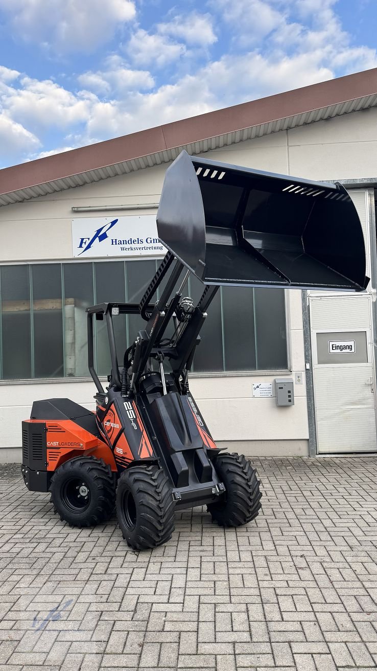 Hoflader of the type Cast Group Genesis 25, Neumaschine in Bruckmühl (Picture 4)