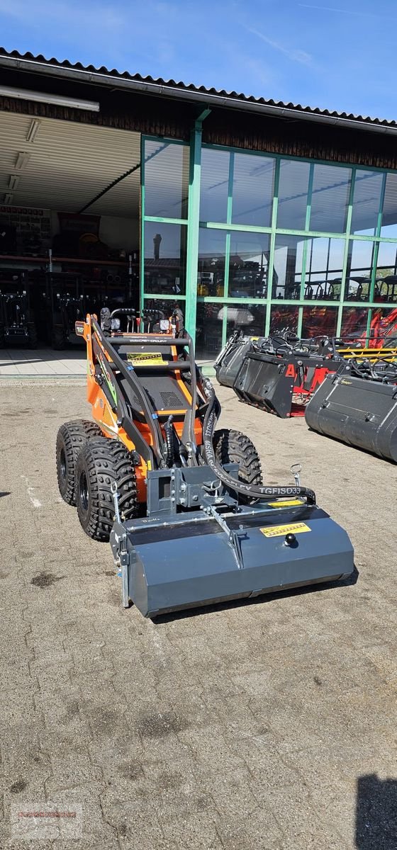 Hoflader des Typs Cast Group Kehrmaschine 100  Cast, Avant, Norcar, Multione, Gebrauchtmaschine in Tarsdorf (Bild 11)