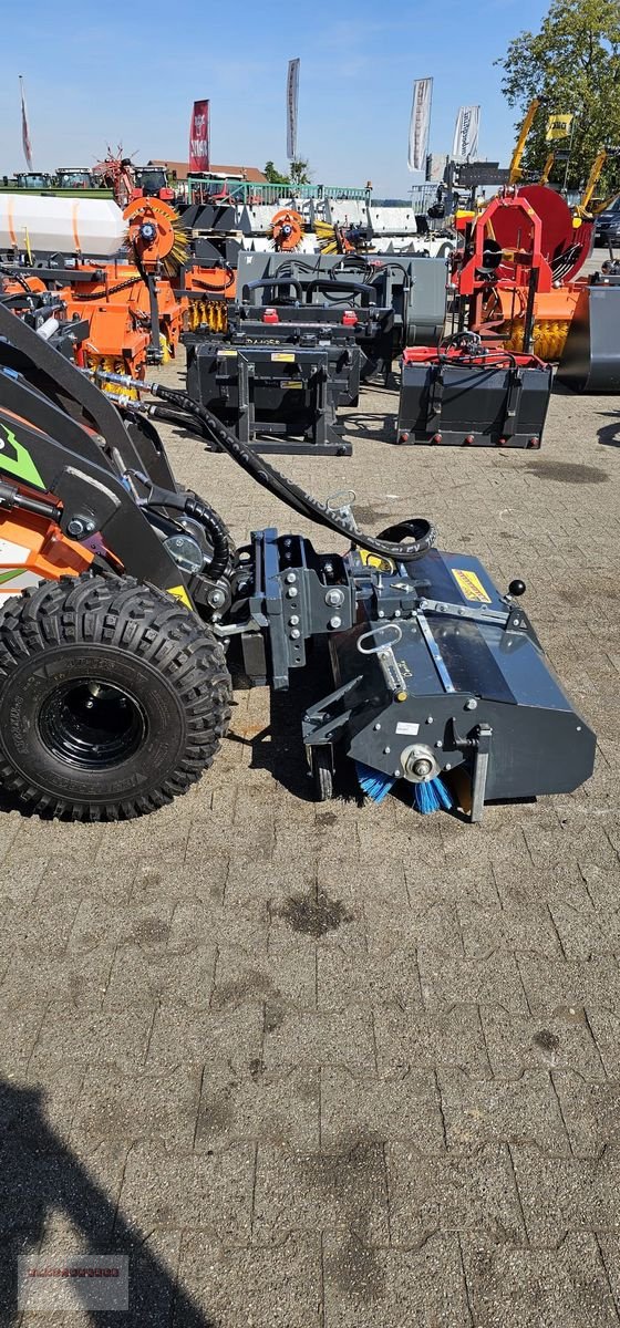 Hoflader des Typs Cast Group Kehrmaschine 100  Cast, Avant, Norcar, Multione, Gebrauchtmaschine in Tarsdorf (Bild 10)