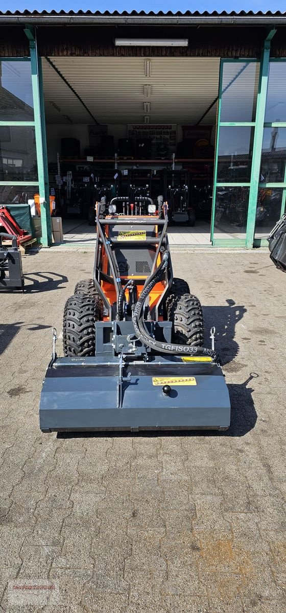 Hoflader des Typs Cast Group Kehrmaschine 100  Cast, Avant, Norcar, Multione, Gebrauchtmaschine in Tarsdorf (Bild 12)