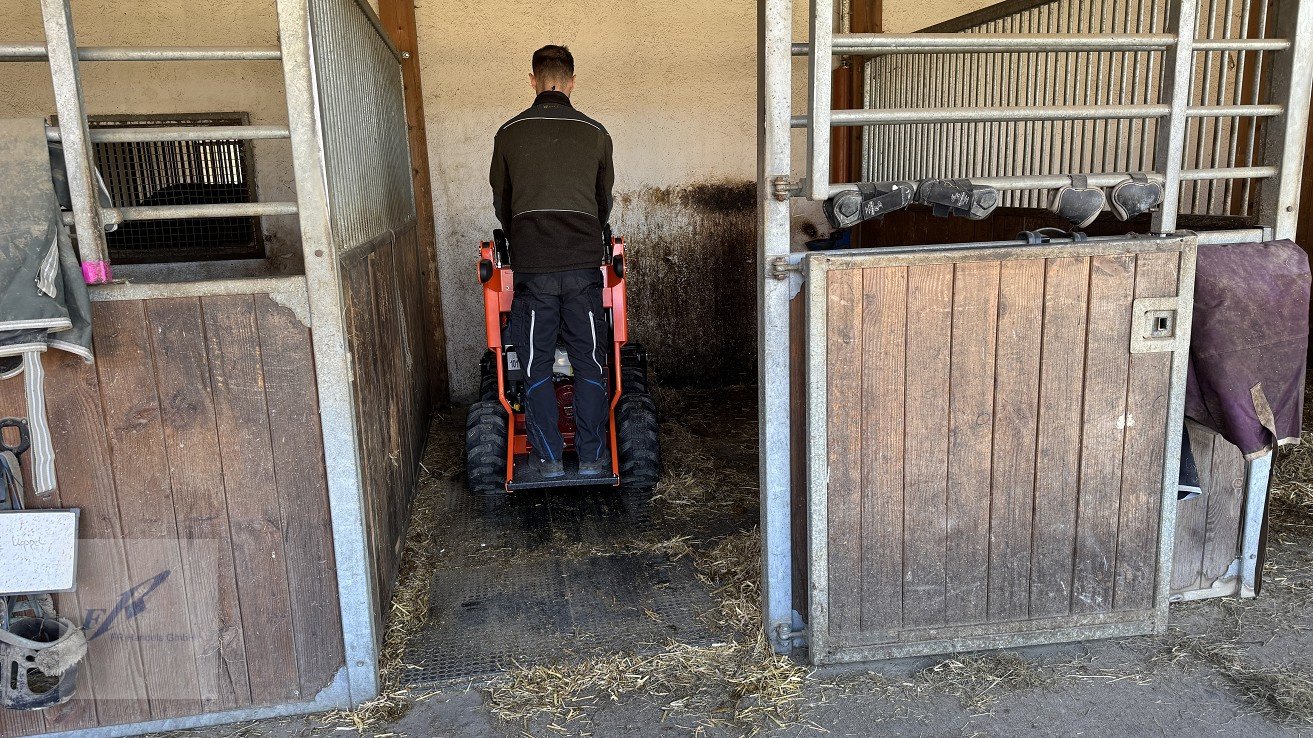 Hoflader of the type Cast Group WorkyQuad SSQ 11 Minilader, Kompaktlader, Skidlader, Hoflader, Gebrauchtmaschine in Bruckmühl (Picture 7)