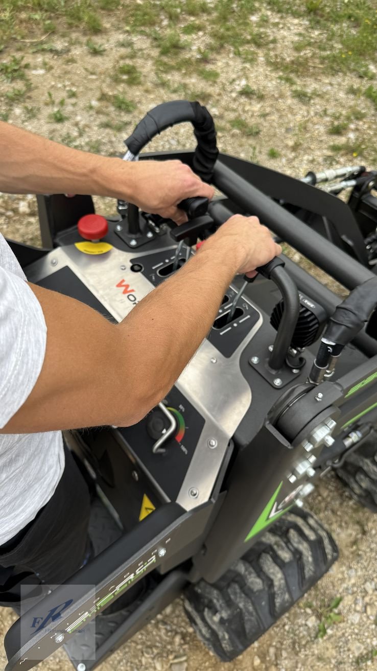 Hoflader a típus Cast Group WorkyQuad SSQ Eco Minilader 0,74 m Elektrolader Kompaktlader Giant, Neumaschine ekkor: Bruckmühl (Kép 13)