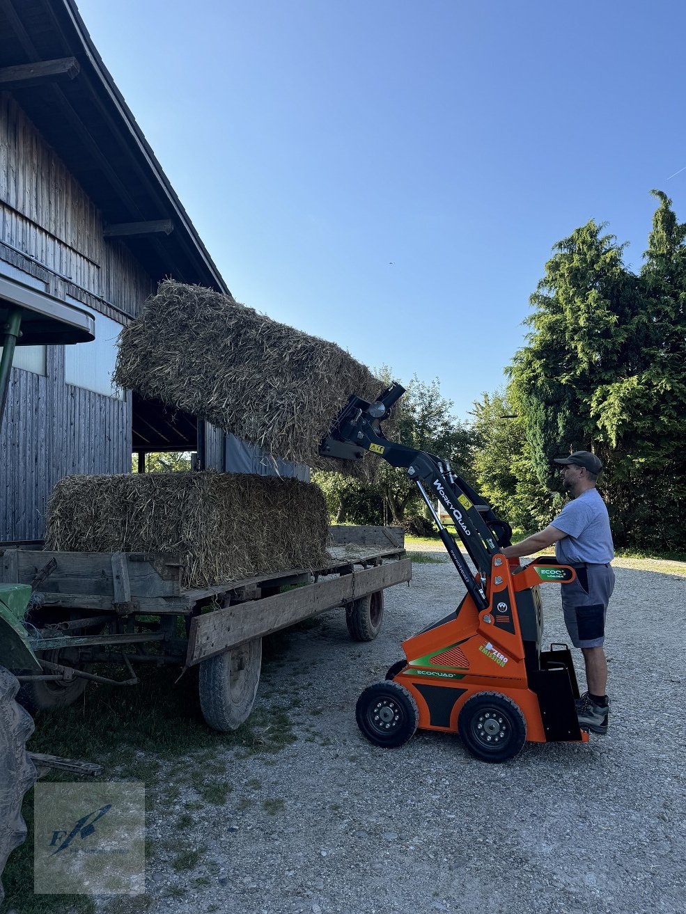 Hoflader of the type Cast Group WorkyQuad SSQ ECO Minilader Elektrolader Elektro Kompaktlader 0,74 m, Neumaschine in Bruckmühl (Picture 15)