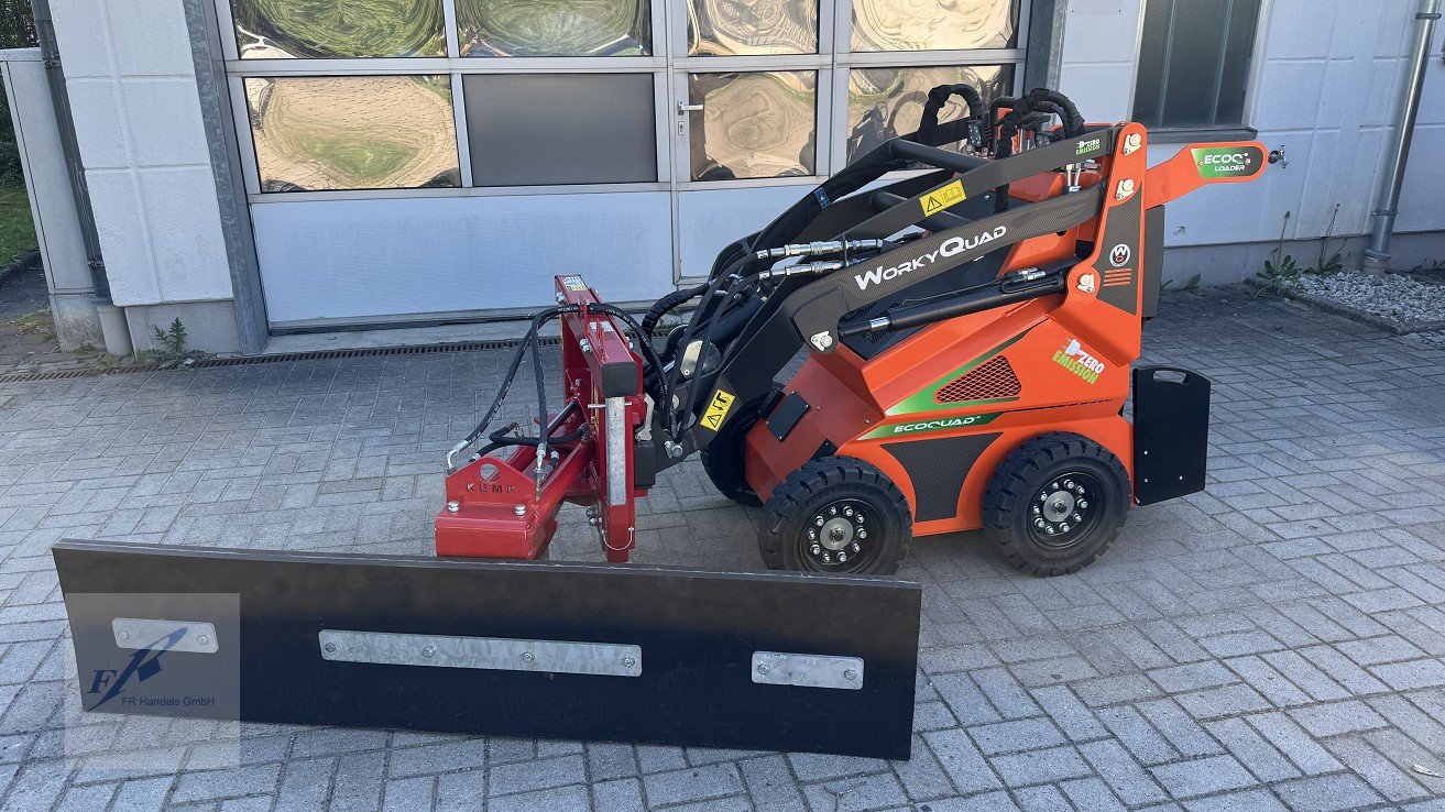 Hoflader of the type Cast Group WorkyQuad SSQ ECO Minilader Elektrolader Elektro Kompaktlader 0,74 m, Neumaschine in Bruckmühl (Picture 16)