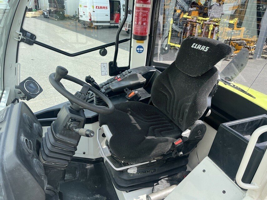 Hoflader typu CLAAS TORION 535, Gebrauchtmaschine v Charnay-lès-macon (Obrázek 7)