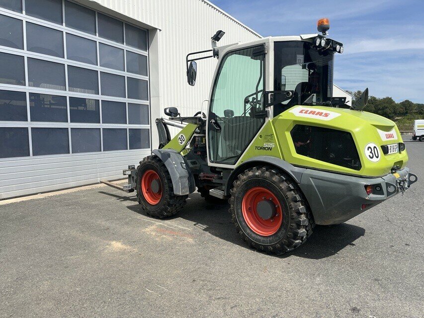 Hoflader typu CLAAS TORION 535, Gebrauchtmaschine v Charnay-lès-macon (Obrázek 4)