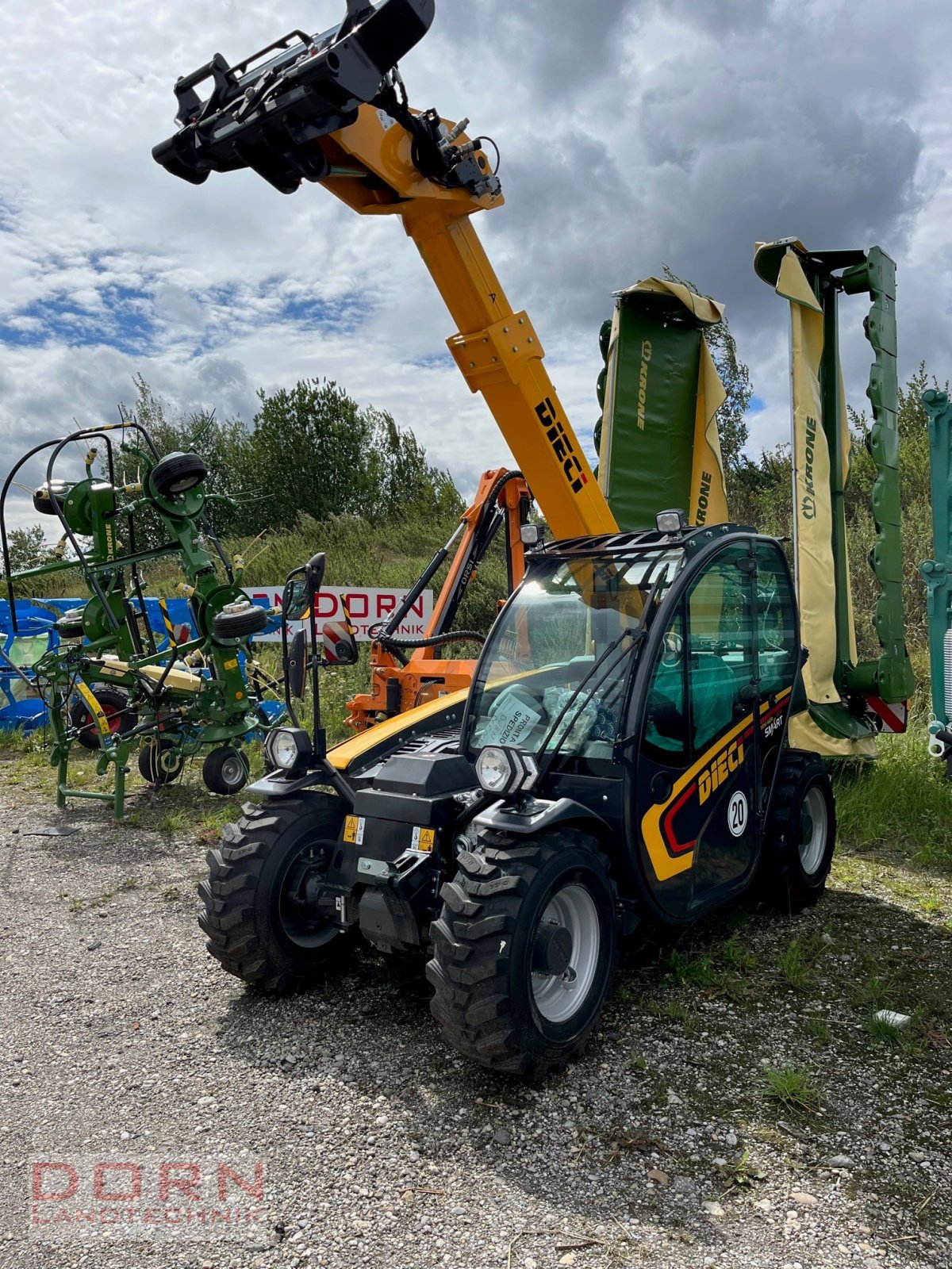 Hoflader des Typs DIECI 20.4 Mini Agri Smart, Neumaschine in Bruckberg (Bild 1)