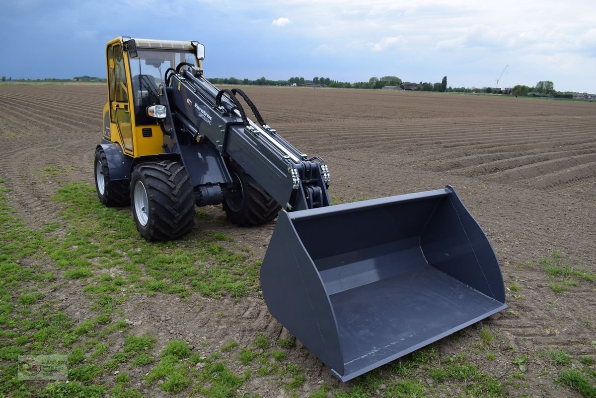 Hoflader of the type Eurotrac Eurotrac T13-CF, Neumaschine in Dimbach (Picture 10)