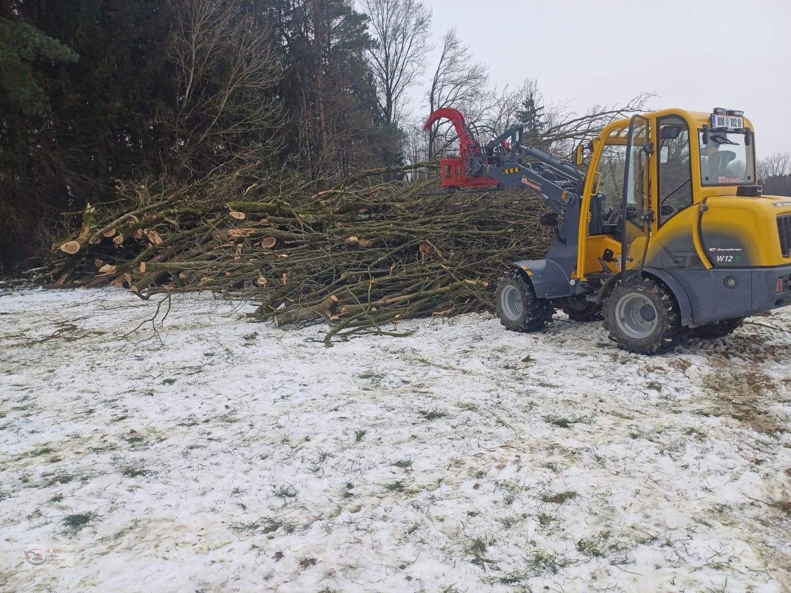 Hoflader of the type Eurotrac Eurotrac W12-CS Vorführer mit Schaufel und Vollk, Vorführmaschine in Dimbach (Picture 5)