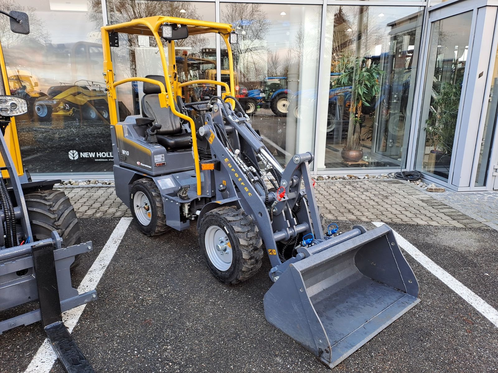 Hoflader of the type Eurotrac HOFLADER EUROTRAC W10, Neumaschine in Burgkirchen (Picture 3)