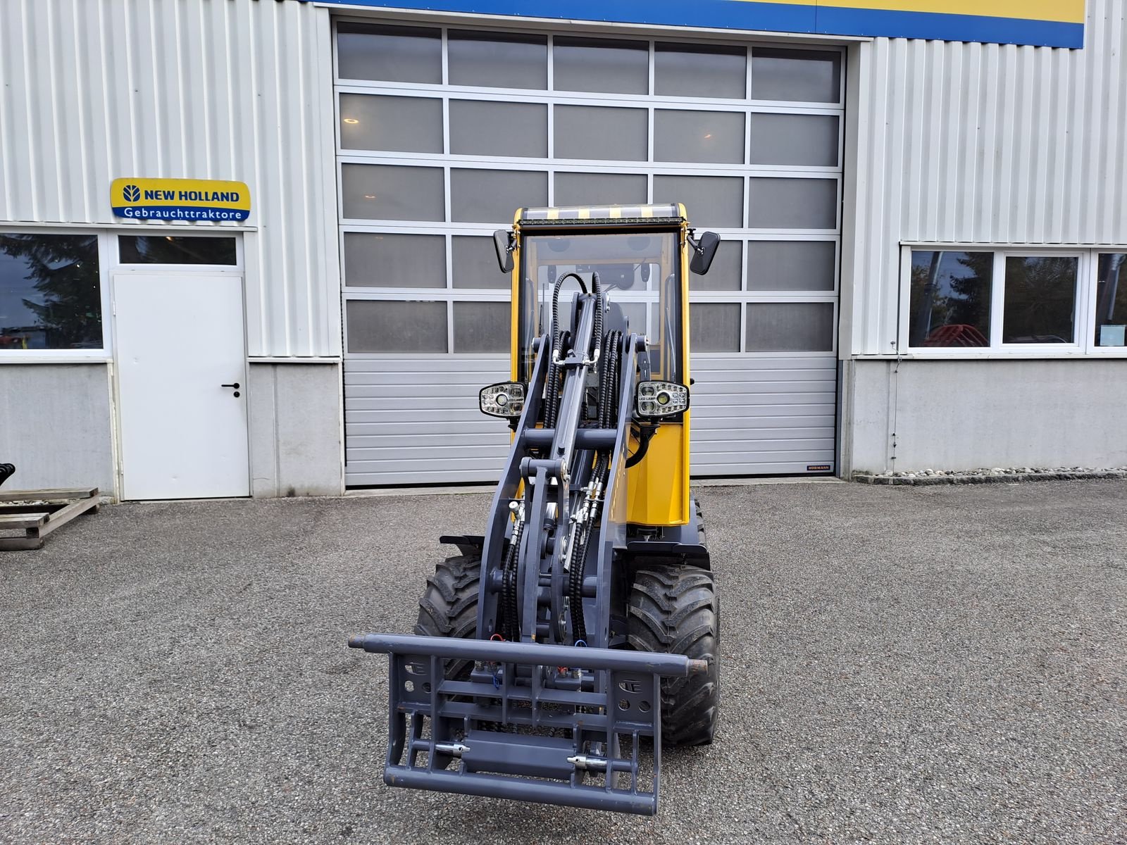 Hoflader of the type Eurotrac W 11, Gebrauchtmaschine in Burgkirchen (Picture 21)
