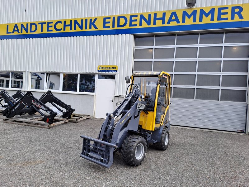 Hoflader des Typs Eurotrac W 11, Gebrauchtmaschine in Burgkirchen (Bild 1)