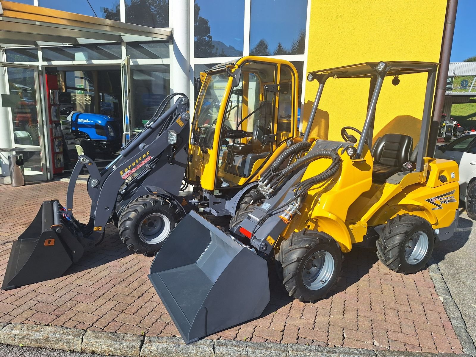 Hoflader a típus Eurotrac W 11C, W12s, W 10, T 11, Neumaschine ekkor: Burgkirchen (Kép 1)