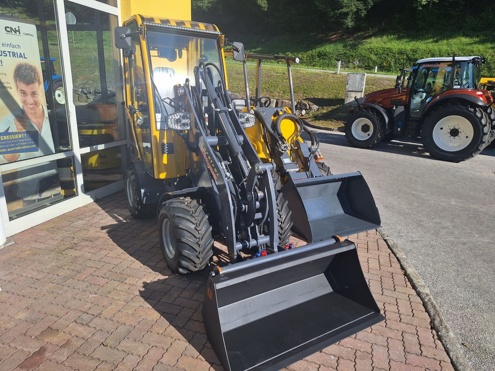 Hoflader a típus Eurotrac W 11C, W12s, W 10, T 11, Neumaschine ekkor: Burgkirchen (Kép 3)