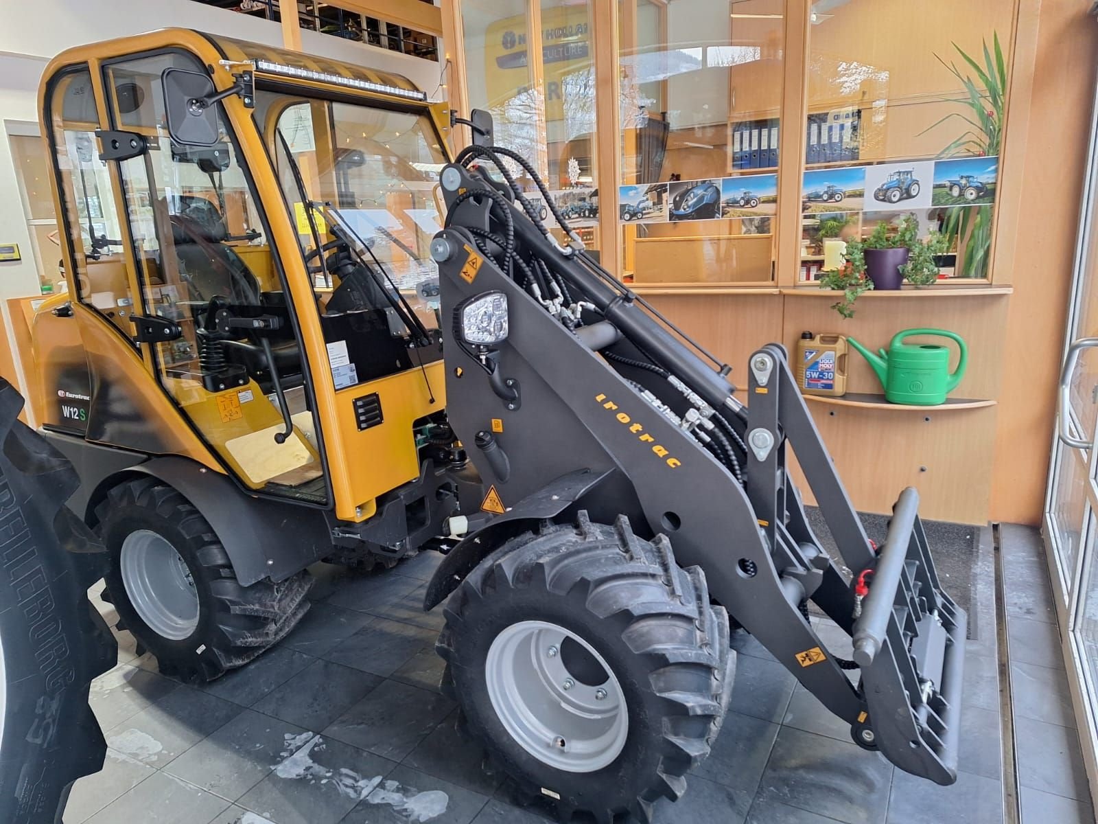 Hoflader typu Eurotrac W 12 S  Neue Modellbaureihe 2026, Neumaschine v Burgkirchen (Obrázek 3)