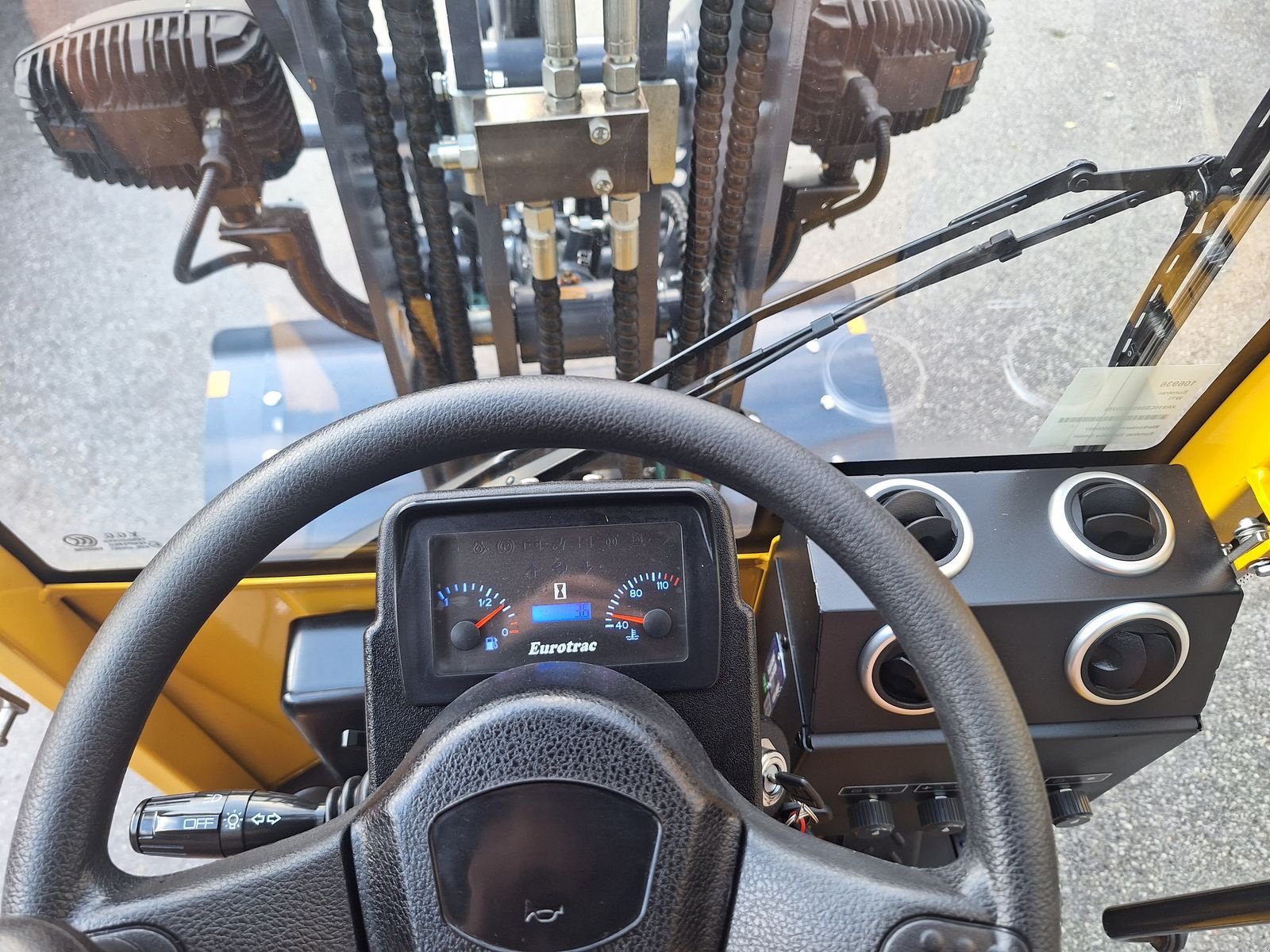 Hoflader typu Eurotrac W11 C - Kabine, Neumaschine v Burgkirchen (Obrázek 2)