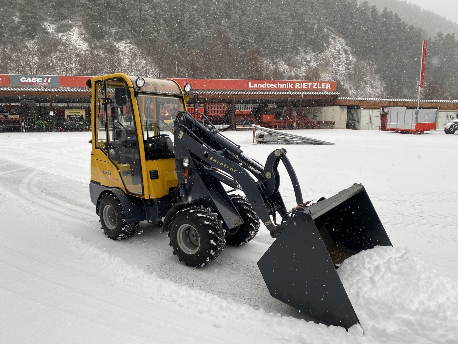 Hoflader a típus Eurotrac W11, Gebrauchtmaschine ekkor: Ried im Oberinntal (Kép 7)