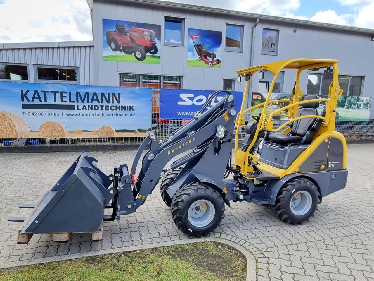 Hoflader typu Eurotrac W11, Gebrauchtmaschine v Stuhr (Obrázek 2)