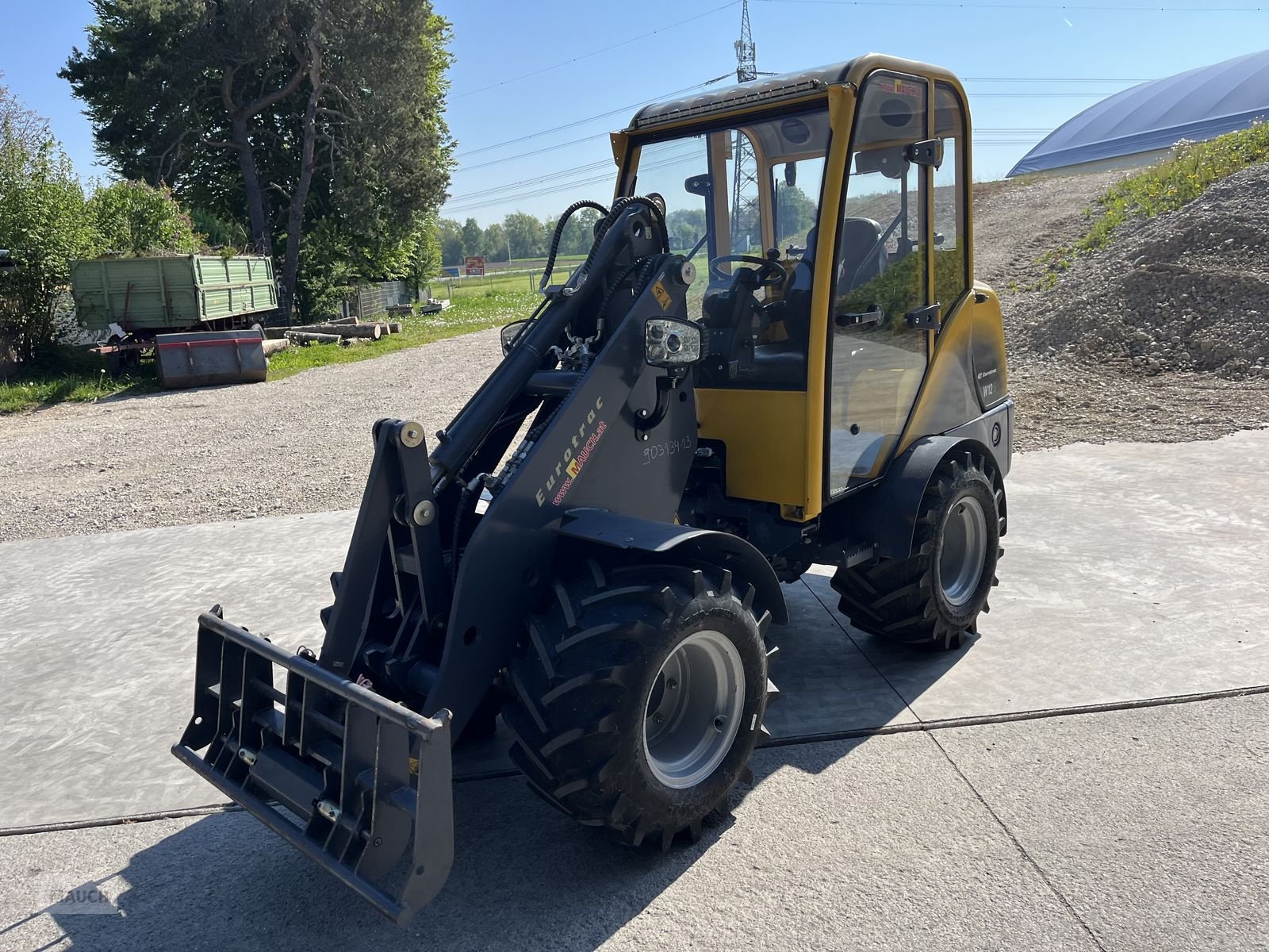Hoflader typu Eurotrac W12 mit Kabine Euroaufnahme, Gebrauchtmaschine v Burgkirchen (Obrázek 2)