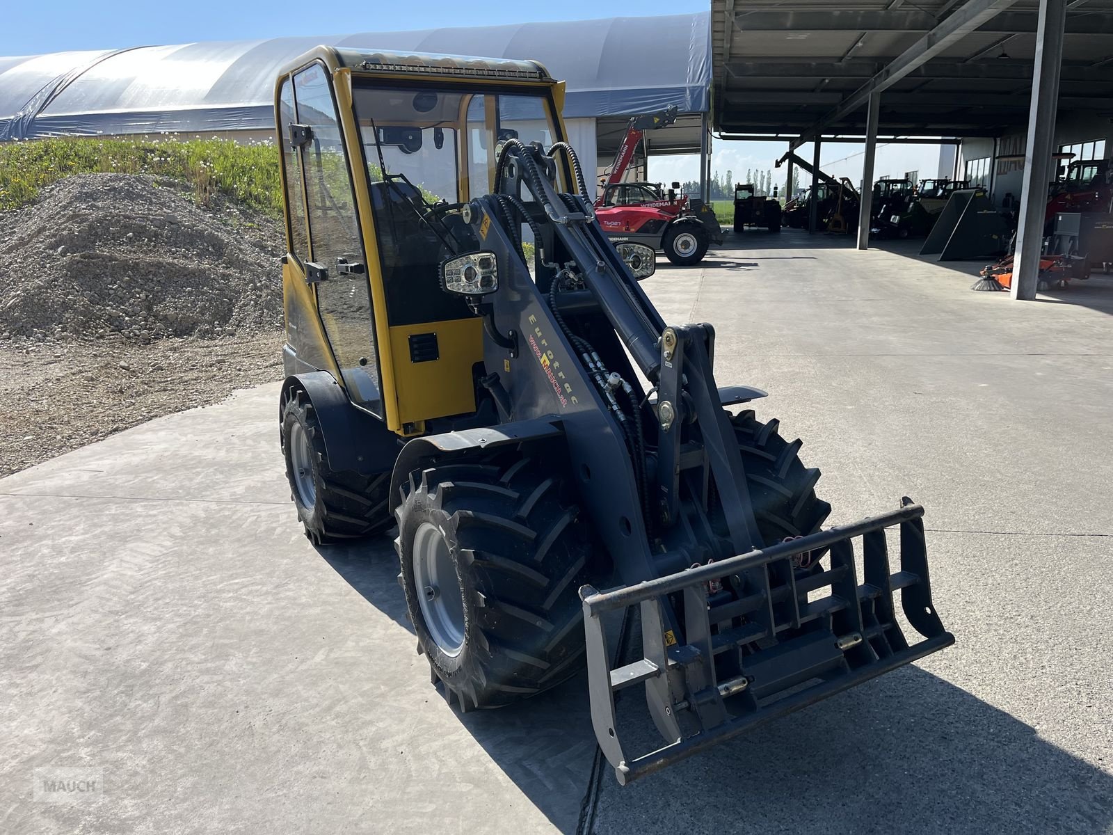 Hoflader typu Eurotrac W12 mit Kabine Euroaufnahme, Gebrauchtmaschine v Burgkirchen (Obrázek 10)