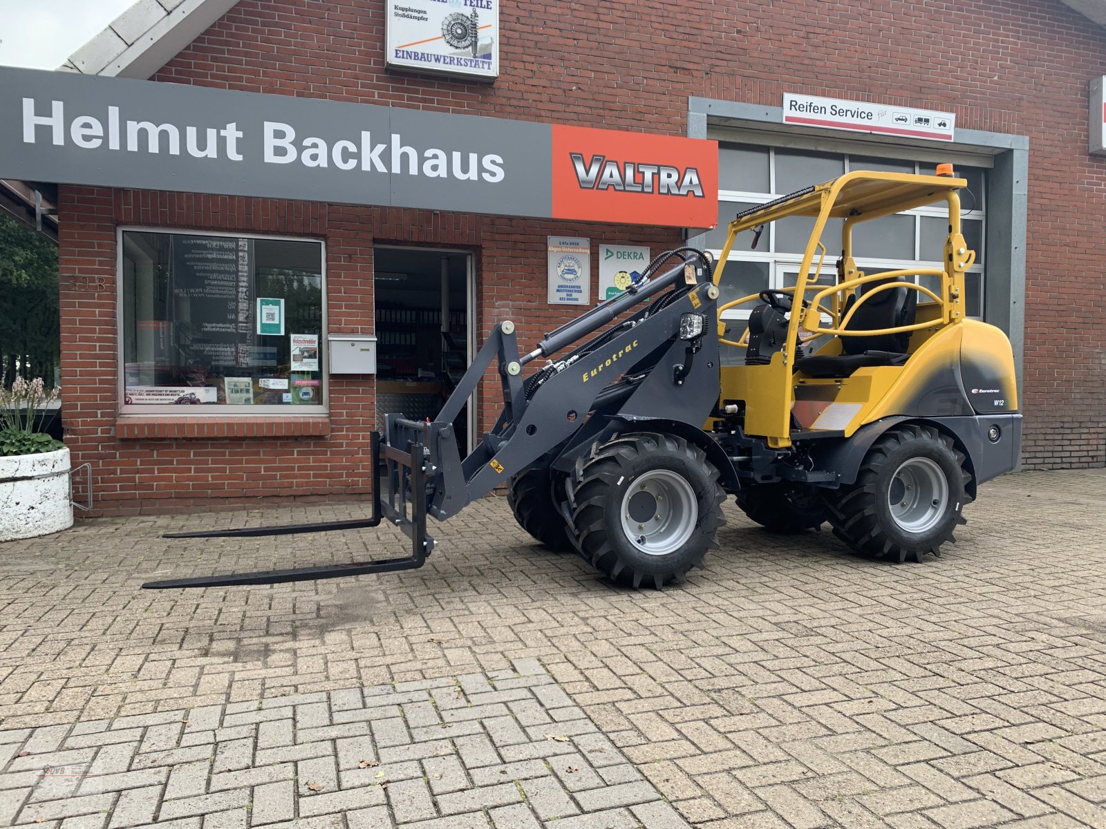 Hoflader a típus Eurotrac W12S mit Schutzdach, Neumaschine ekkor: Bakum - Lüsche (Kép 3)