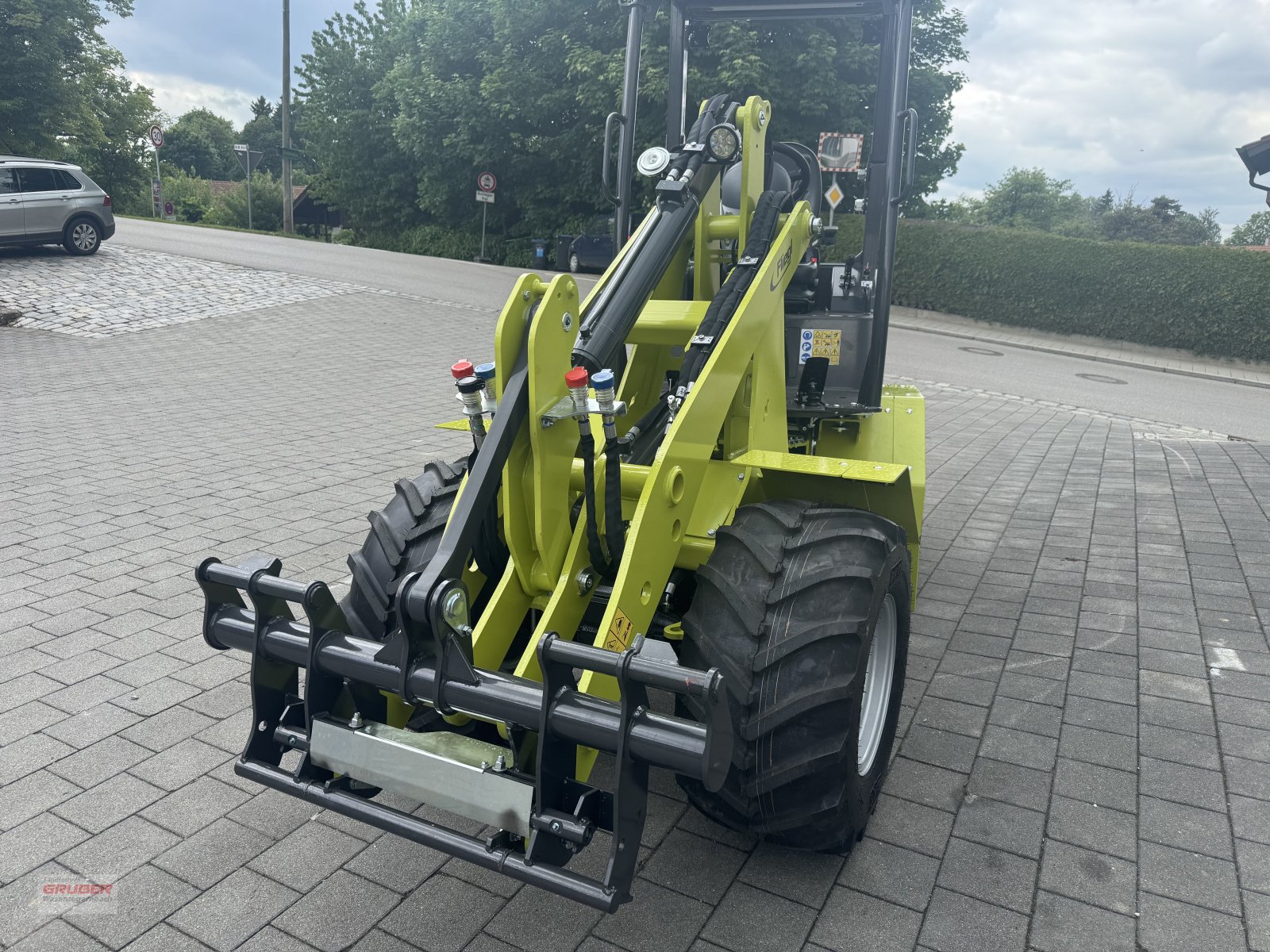 Hoflader a típus Fliegl 25-27 inkl. 3 Anbaugeräte, Neumaschine ekkor: Dorfen (Kép 3)