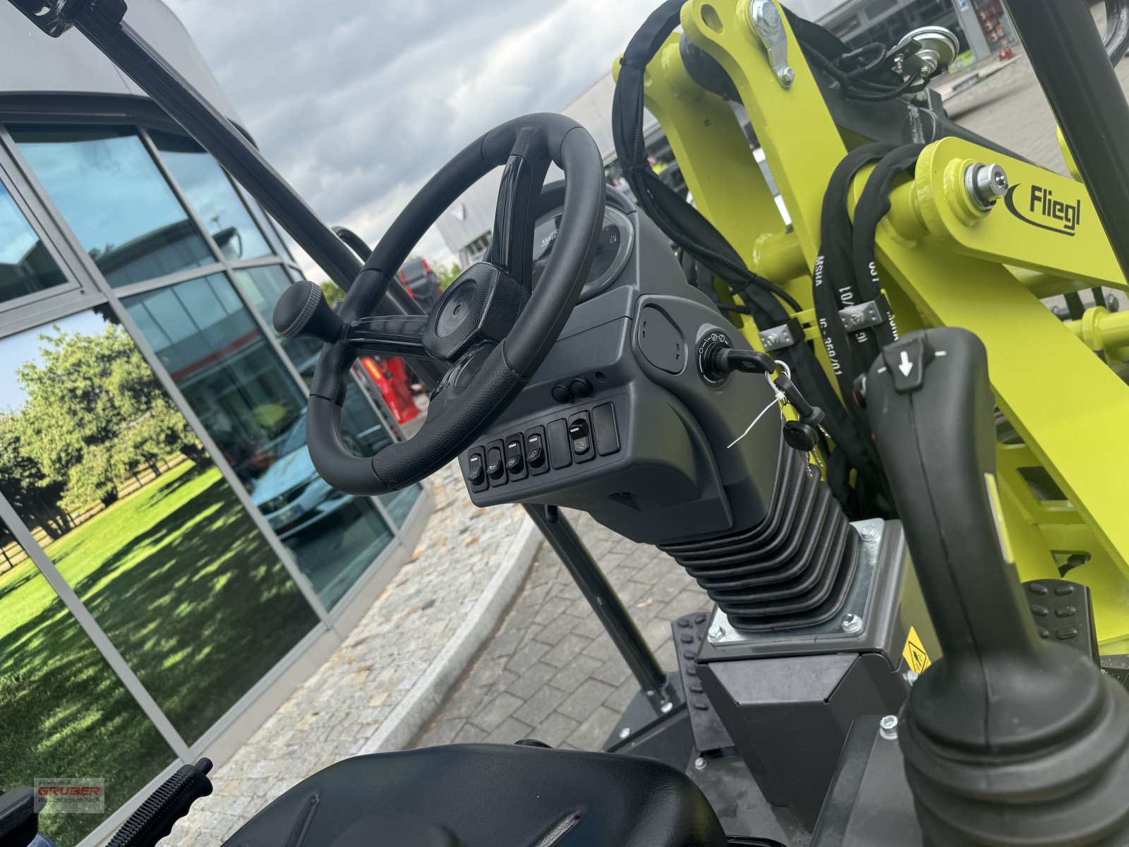 Hoflader a típus Fliegl 25-27 inkl. 3 Anbaugeräte, Neumaschine ekkor: Dorfen (Kép 13)