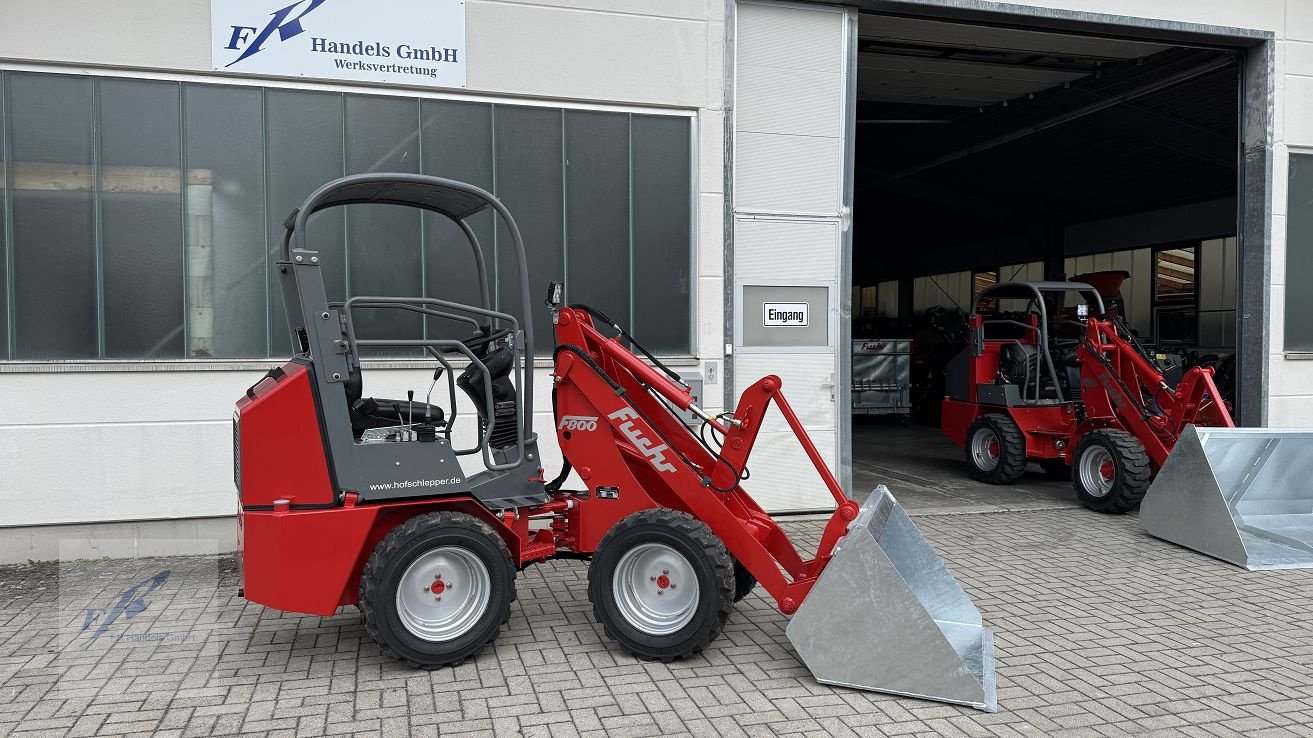 Hoflader des Typs Fuchs F 800, Neumaschine in Bruckmühl (Bild 1)