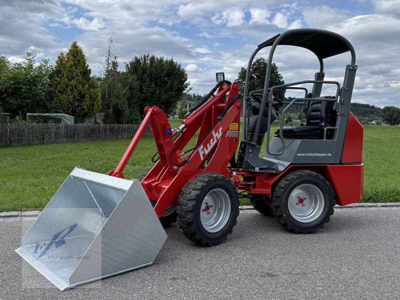 Hoflader des Typs Fuchs F 800, Neumaschine in Bruckmühl (Bild 1)